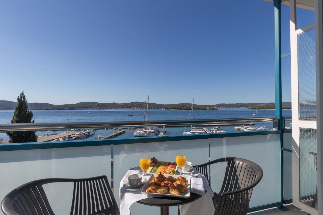 Ilirija Resort Hotel Kornati ビオグラード・ナ・モル エクステリア 写真