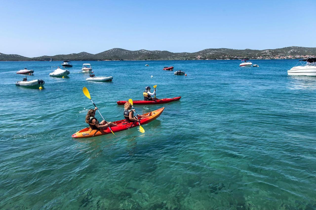 Ilirija Resort Hotel Kornati ビオグラード・ナ・モル エクステリア 写真