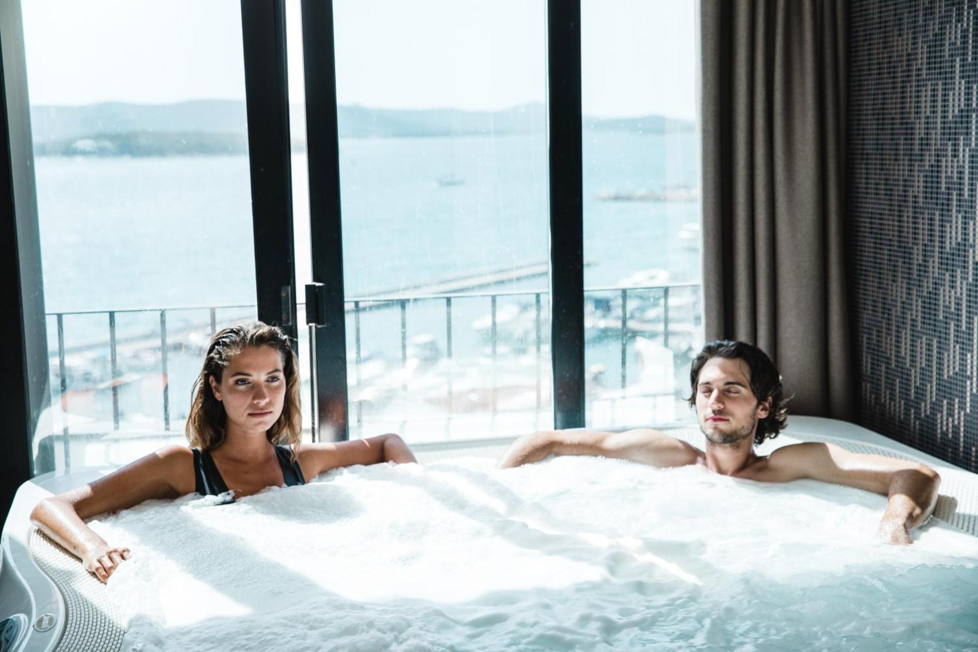 Ilirija Resort Hotel Kornati ビオグラード・ナ・モル エクステリア 写真