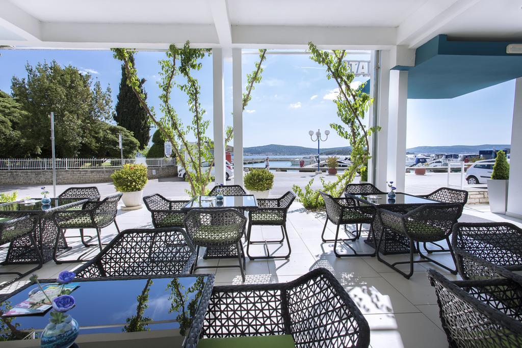 Ilirija Resort Hotel Kornati ビオグラード・ナ・モル エクステリア 写真