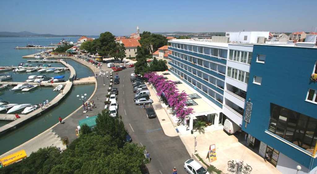 Ilirija Resort Hotel Kornati ビオグラード・ナ・モル エクステリア 写真